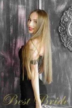 Ludmila, 33