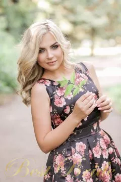 Marina, 30