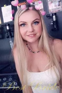 Olesya, 35