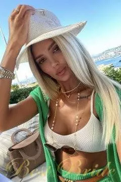 Ekaterina, 29