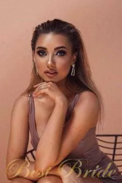 Maria, 27