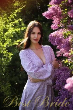 Alina, 28