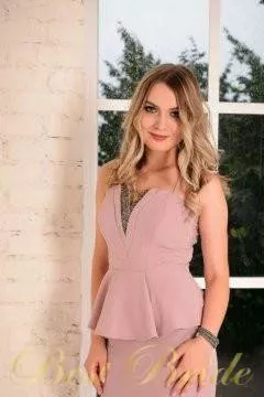 Karina, 32