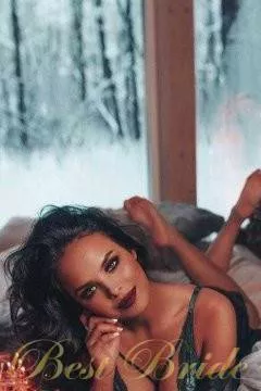 Zinaida, 28