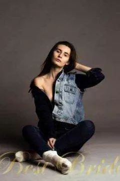 Anna, 31