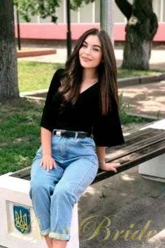 Yana, 24