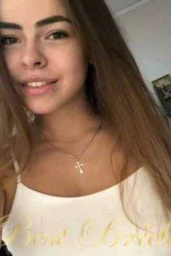 Yana, 24