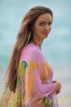 Ekaterina, 42