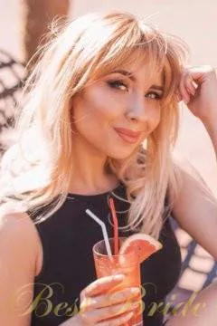 Victoria, 28