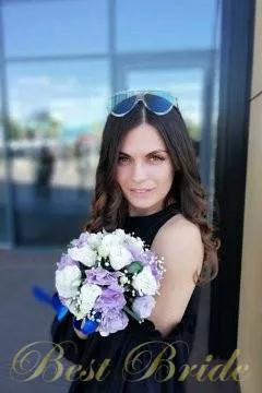 Helena, 38