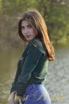 Valeria, 26
