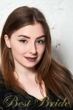 Alexandra, 29