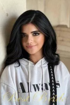 Darina, 22