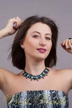 Olga, 37