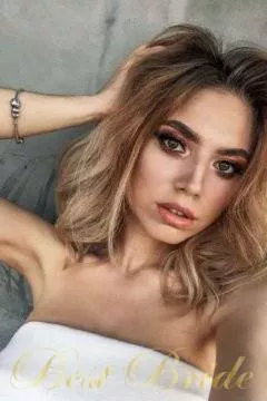 Marta, 26