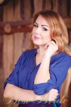 Natalia, 38