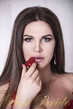 Anna, 41