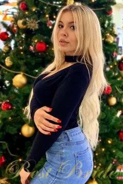 Elizaveta, 27