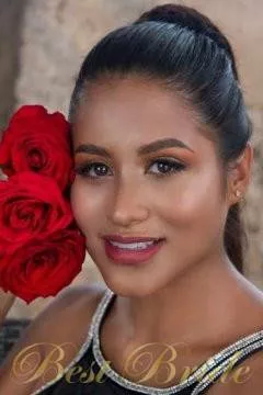 Maria, 28