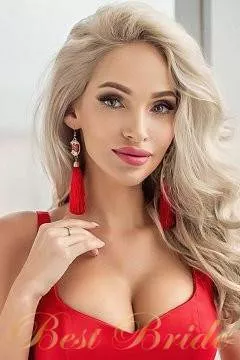 Viktorya , 38
