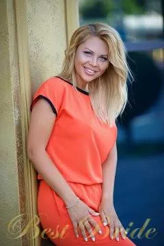 Alla, 36