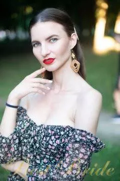 Irina, 31
