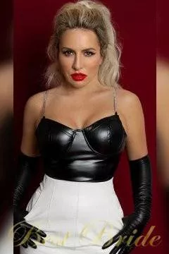 Oksana, 43