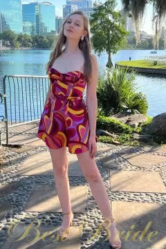 Dasha, 23