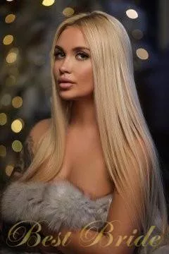 Anna, 31
