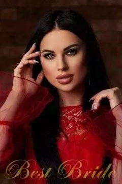 Valentina, 30