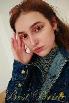 Sveta, 24
