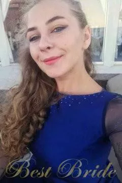 Aleksandra, 25