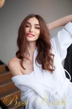 Natalia , 28