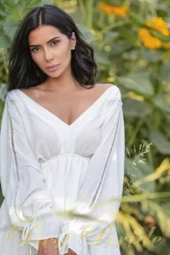 Shoira, 33