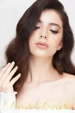 Anastasia, 25