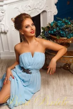 Maria, 35