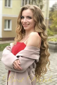Irina, 28