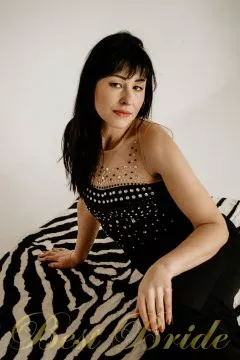 Viktoriya, 42