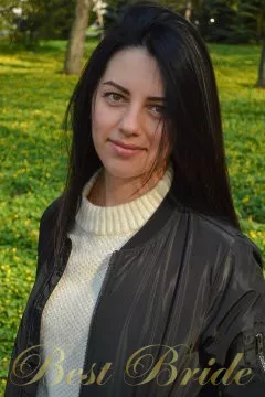 Vitalina, 38