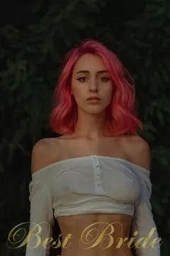 Elina, 23