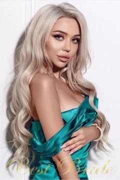 Anastasia, 29