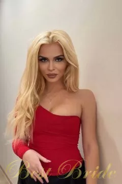 Anna, 26