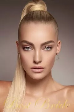 Tetyana, 27