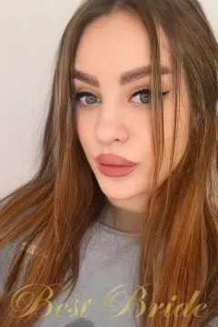 Anna, 27