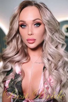 Yaroslava, 32