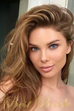 Yuliana, 37