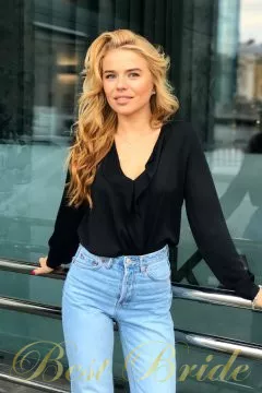 Marina, 39