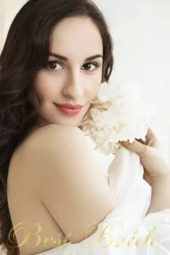 Raisa, 37