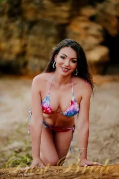 Kira, 37
