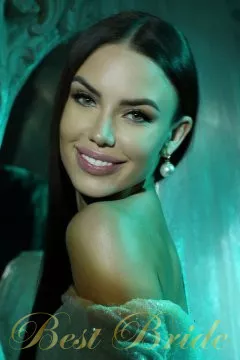 Marina, 34